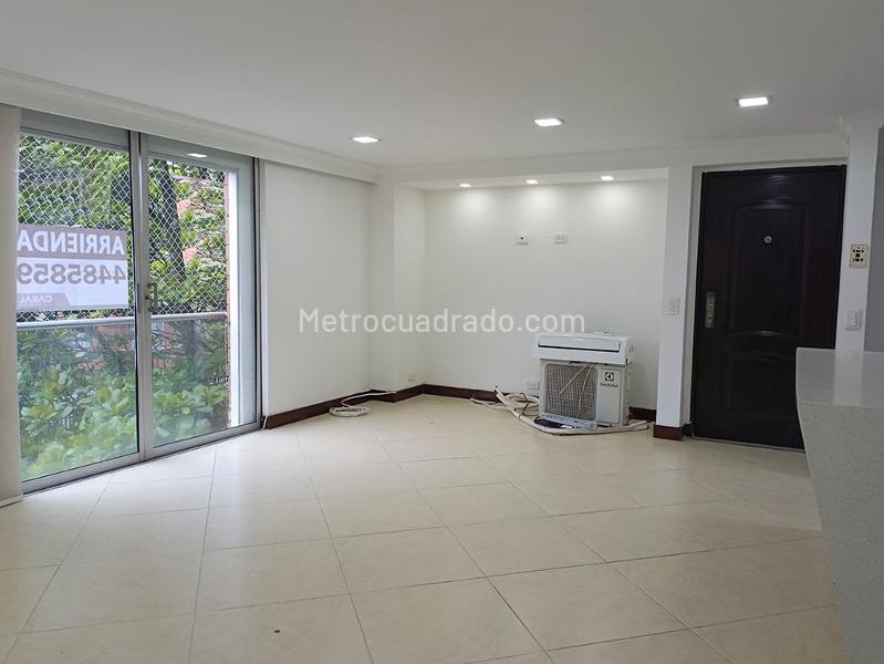 Spacious 3BR Apartment in Belen