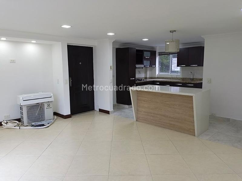 Apartamento amplio de 3 alcobas en Belén (La Mota) - 4
