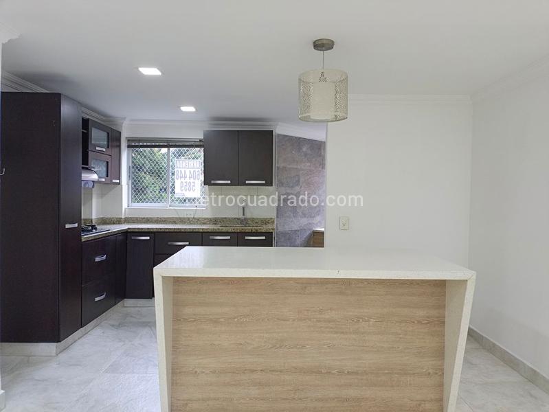 Apartamento amplio de 3 alcobas en Belén (La Mota) - 6