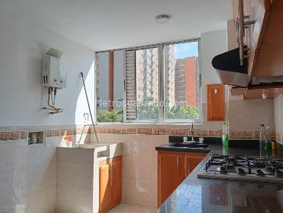 Apartamento de 3 alcobas en venta en Laureles, Medellín, 116 m² · foto 10 de 20
