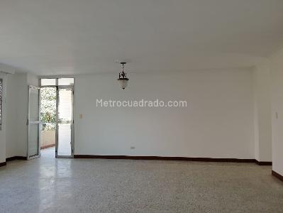Apartamento de 3 alcobas en venta en Laureles, Medellín, 116 m² · foto 4 de 20