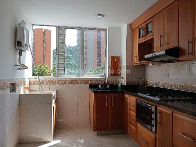 Apartamento de 3 alcobas en venta en Laureles, Medellín, 116 m² · foto 9 de 20