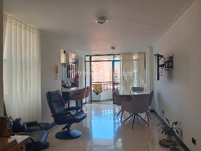 Apartamento de 3 alcobas en venta en Laureles, Medellín, 137 m² · foto 3 de 20