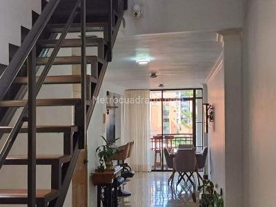 Apartamento de 3 alcobas en venta en Laureles, Medellín, 137 m² · foto 4 de 20