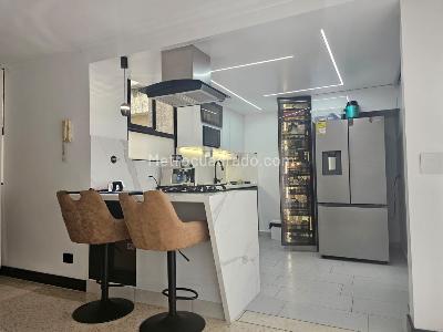 Apartamento de 3 alcobas en venta en Laureles, Medellín, 137 m² · foto 5 de 20