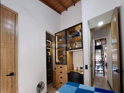 Apartamento de 3 alcobas en venta en Laureles, Medellín, 137 m² · foto 9 de 20