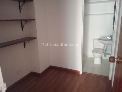 Apartamento de 2 alcobas en venta en Laureles, Medellín, 73 m² · foto 15 de 19