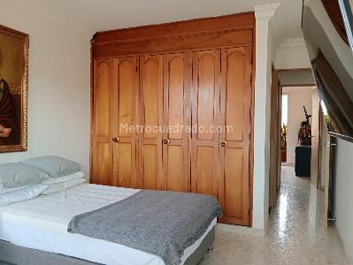Apartamento de 3 alcobas en venta en Laureles, Medellín, 150 m² · foto 12 de 20