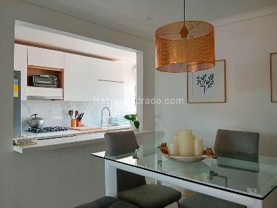 Apartamento de 3 alcobas en venta en Laureles, Medellín, 150 m² · foto 4 de 20