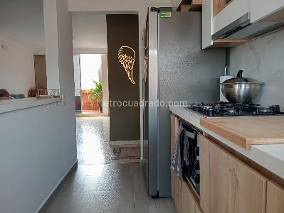 Apartamento de 3 alcobas en venta en Laureles, Medellín, 150 m² · foto 8 de 20