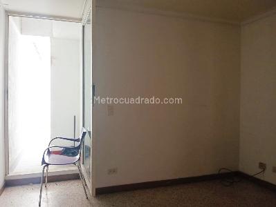 Apartamento de 3 alcobas en venta en Laureles, Medellín, 155 m² · foto 10 de 16