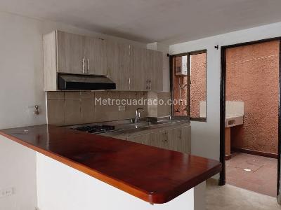 Apartamento de 5 alcobas en venta en Belen, Medellín, 240 m² · foto 4 de 12