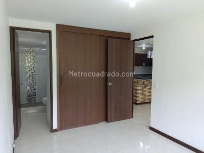 Apartamento en arriendo en Belen, Medellín · foto 10 de 17