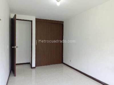 Apartamento en arriendo en Belen, Medellín · foto 12 de 17