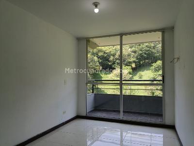 Apartamento en arriendo en Belen, Medellín · foto 14 de 17