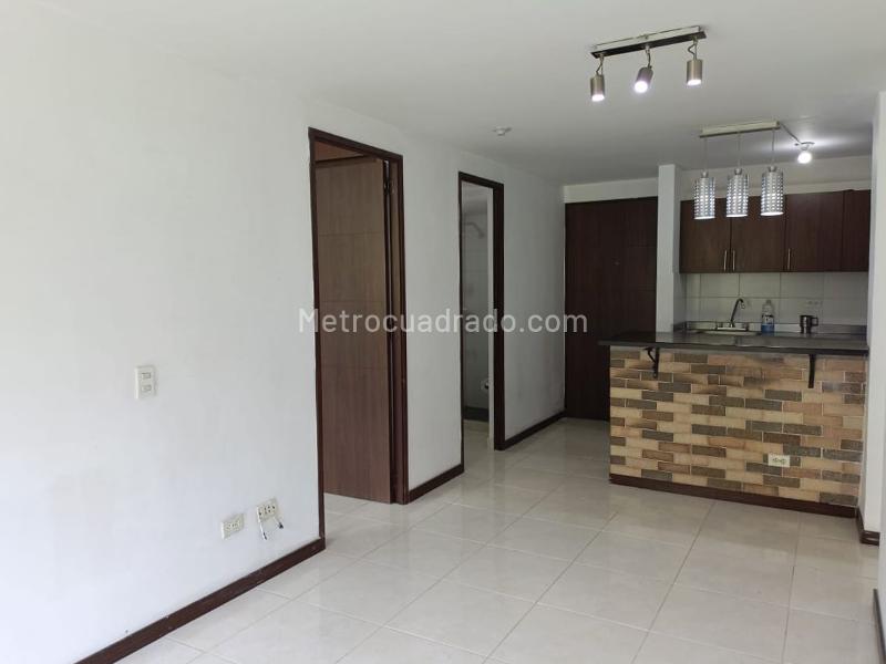 Apartamento de 2 Alcobas en Belén con Balcón y Parqueadero Cubierto - 6