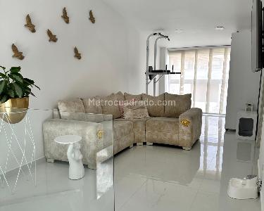 Casa de 2 alcobas en venta en Belen, Medellín, 220 m² · foto 3 de 14