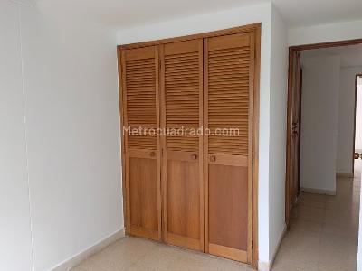 Apartamento de 3 alcobas en venta en Belen, Medellín, 122 m² · foto 10 de 18