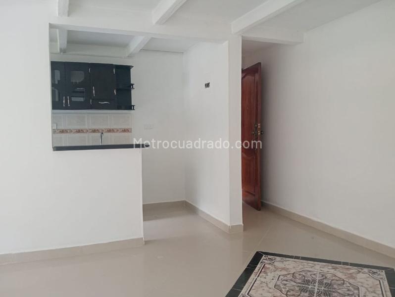 3BR Apartment for Rent in Laureles with Pool & Gym - 2