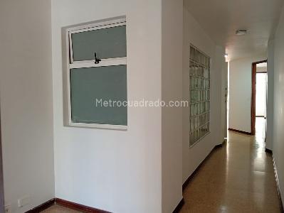 Apartamento de 2 alcobas en venta en Laureles, Medellín, 91 m² · foto 13 de 16
