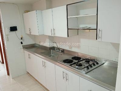 Apartamento de 2 alcobas en venta en Laureles, Medellín, 91 m² · foto 4 de 16