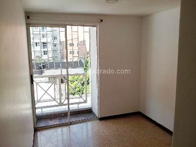 Apartamento de 2 alcobas en venta en Laureles, Medellín, 91 m² · foto 9 de 16