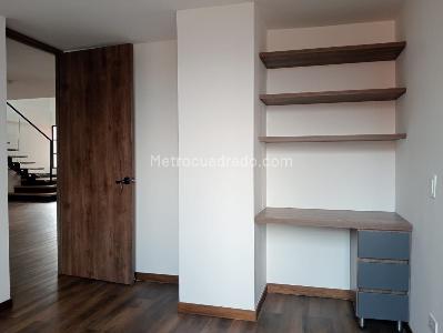 Apartamento de 3 alcobas en venta en Laureles, Medellín, 166 m² · foto 11 de 18