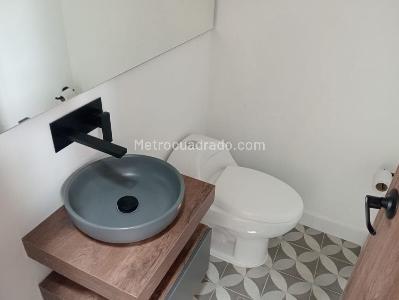 Apartamento de 3 alcobas en venta en Laureles, Medellín, 166 m² · foto 17 de 18