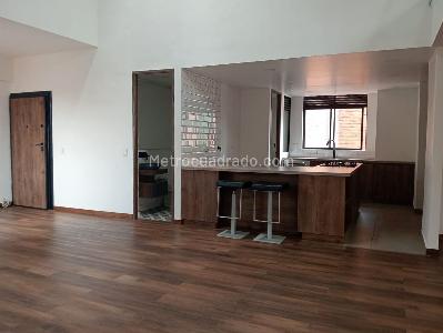 Apartamento de 3 alcobas en venta en Laureles, Medellín, 166 m² · foto 2 de 18