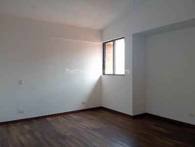 Apartamento de 3 alcobas en venta en Laureles, Medellín, 166 m² · foto 7 de 18