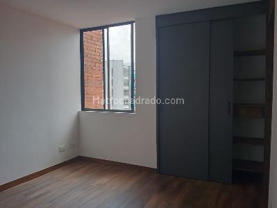 Apartamento de 3 alcobas en venta en Laureles, Medellín, 166 m² · foto 9 de 18