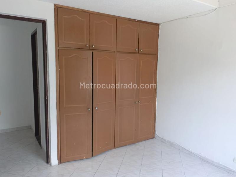 Spacious 3BR House in Belen - 6