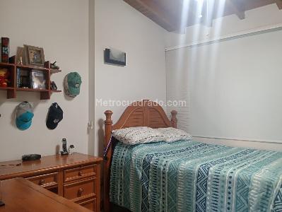 Apartamento de 4 alcobas en venta en Laureles, Medellín, 215 m² · foto 12 de 18