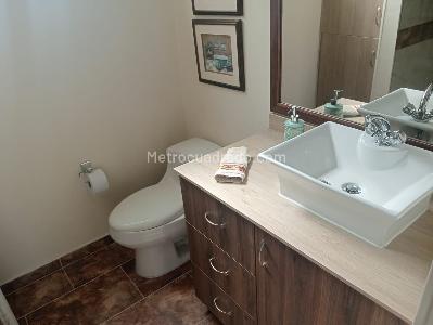 Apartamento de 4 alcobas en venta en Laureles, Medellín, 215 m² · foto 14 de 18