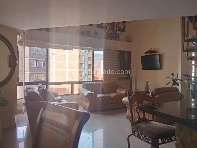 Apartamento de 4 alcobas en venta en Laureles, Medellín, 215 m² · foto 4 de 18