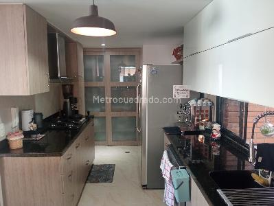 Apartamento de 4 alcobas en venta en Laureles, Medellín, 215 m² · foto 5 de 18