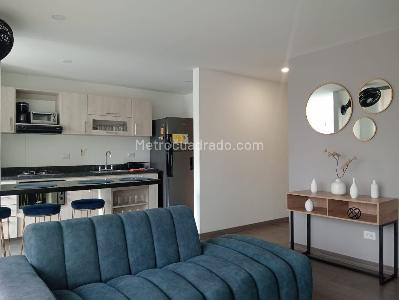 Apartamento en arriendo en Laureles, Medellín · foto 2 de 19