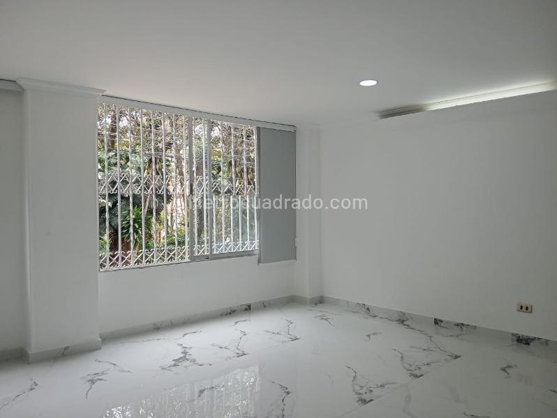 Spacious 3BR Apartment Near Universities in La America - 2