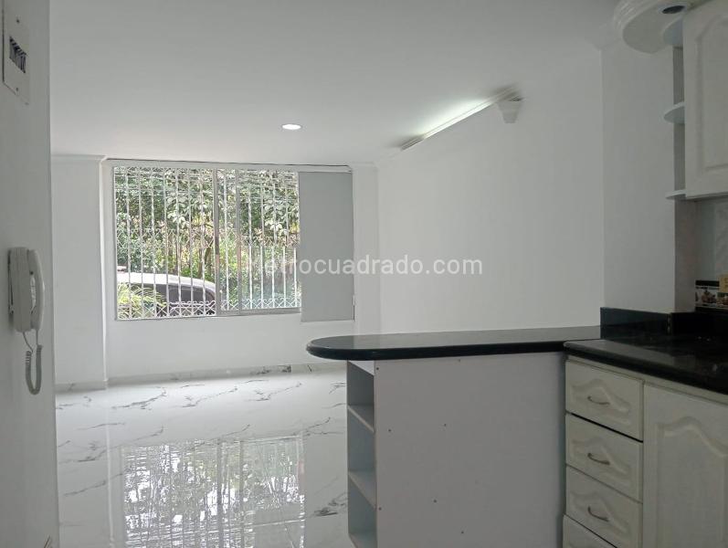 Spacious 3BR Apartment Near Universities in La America - 7