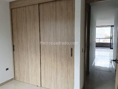 Apartamento de 3 alcobas en venta en Belen, Medellín, 106 m² · foto 10 de 15