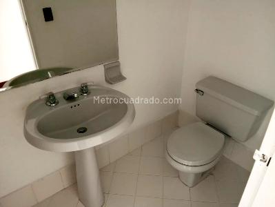 Apartamento de 3 alcobas en arriendo en Laureles, Medellín, 109 m² · foto 18 de 18