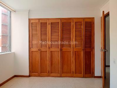 Apartamento de 3 alcobas en arriendo en Laureles, Medellín, 110 m² · foto 10 de 18