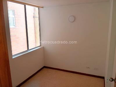 Apartamento de 3 alcobas en arriendo en Laureles, Medellín, 110 m² · foto 14 de 18