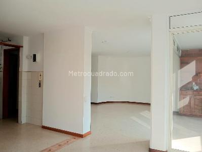 Apartamento de 3 alcobas en arriendo en Laureles, Medellín, 110 m² · foto 5 de 18