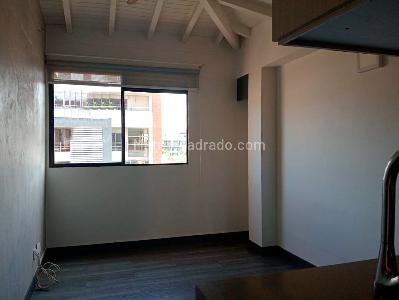 Apartamento de 1 alcoba en arriendo en Laureles, Medellín, 35 m² · foto 2 de 11