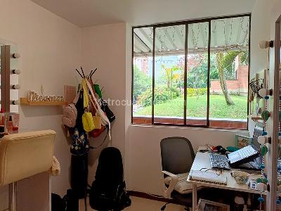 Apartamento en venta en Belen Loma De Los Bernal, Medellín · foto 12 de 18