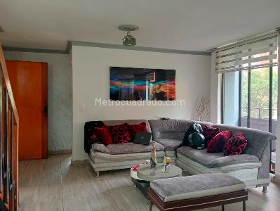 Apartamento en venta en La America, Medellín · foto 2 de 18