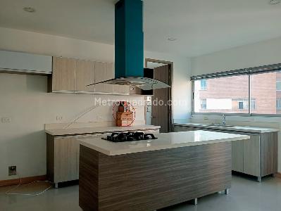 Apartamento en venta en Laureles, Medellín · foto 4 de 19