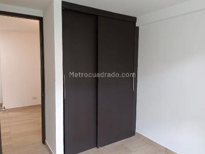 Apartamento de 3 alcobas en venta en Belen, Medellín, 85 m² · foto 11 de 18