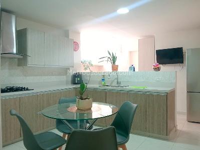 Apartamento de 3 alcobas en venta en Laureles, Medellín, 180 m² · foto 6 de 16